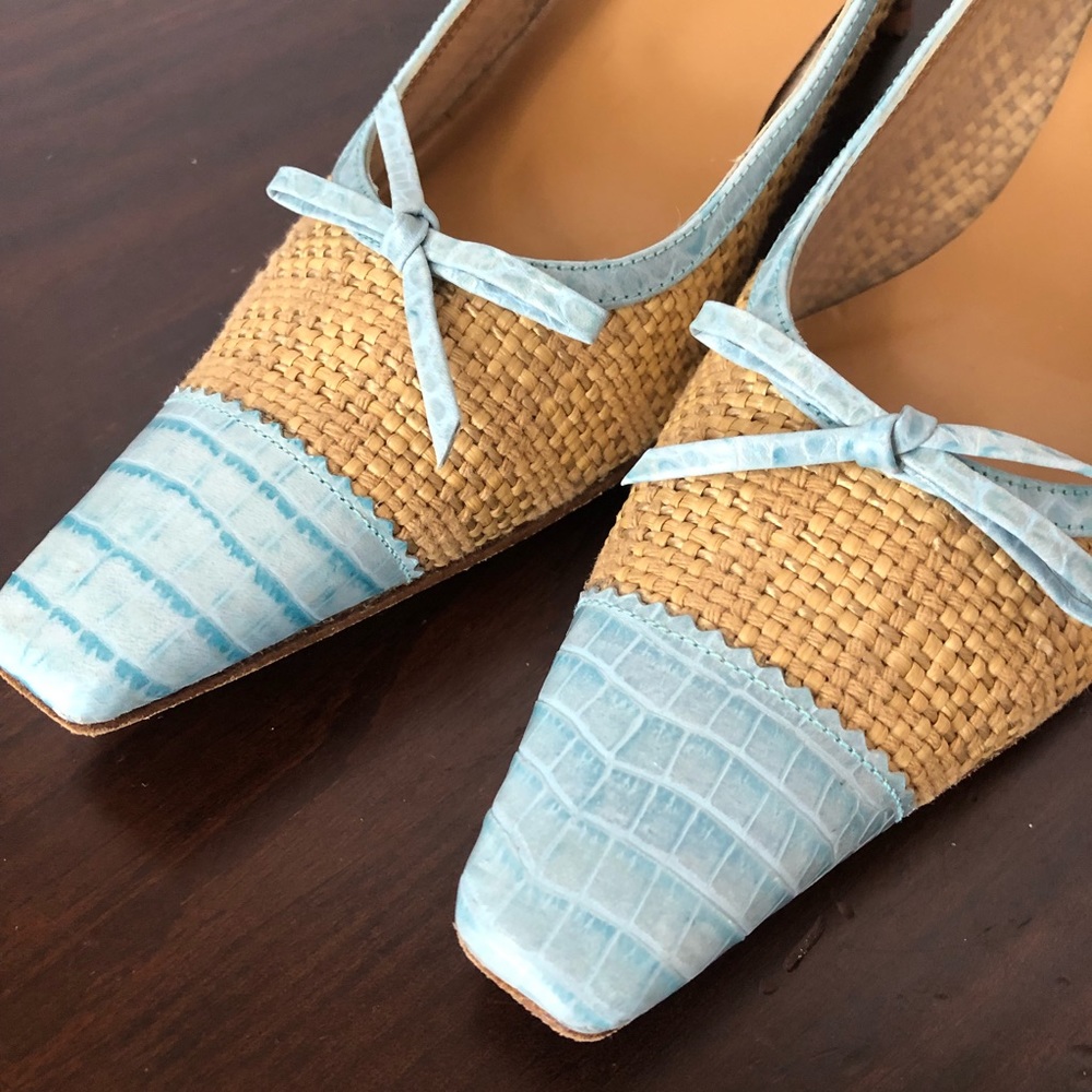 Stuart Weitzman   Rare Raffia Pump- blue croc